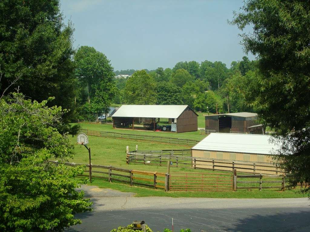 Catawba Farms | 1670 Southwest Blvd, Newton, NC 28658, USA | Phone: (828) 464-5780