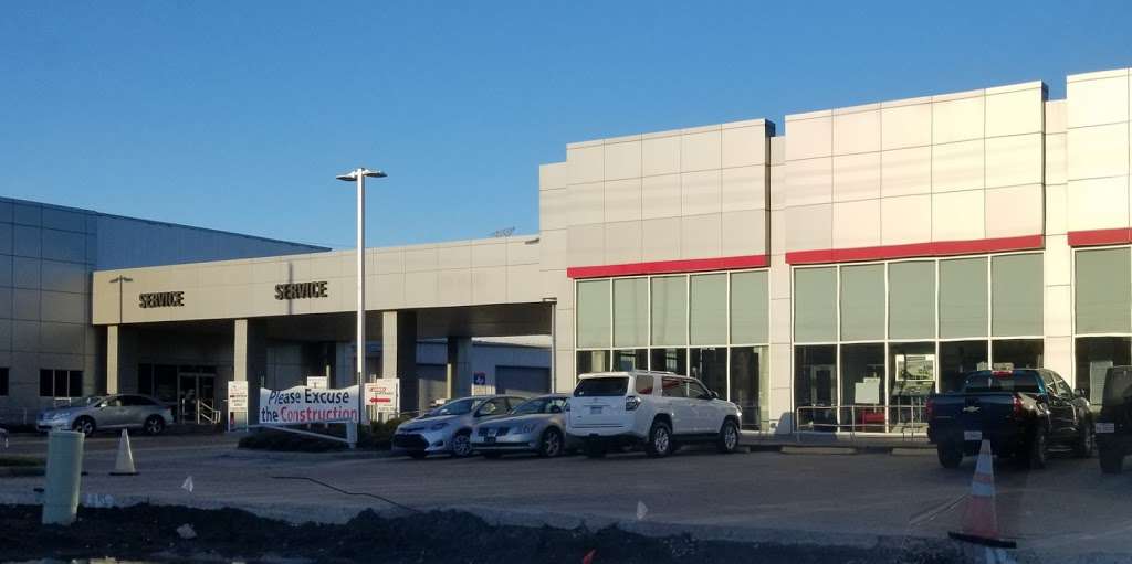 Toyota Service | 2112 Gulf Fwy S, League City, TX 77573, USA | Phone: (281) 884-3744