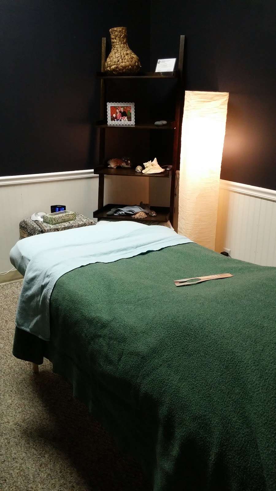 Massage by Emily | 1260 Jackson St suite b, Columbus, IN 47201, USA | Phone: (812) 344-9716
