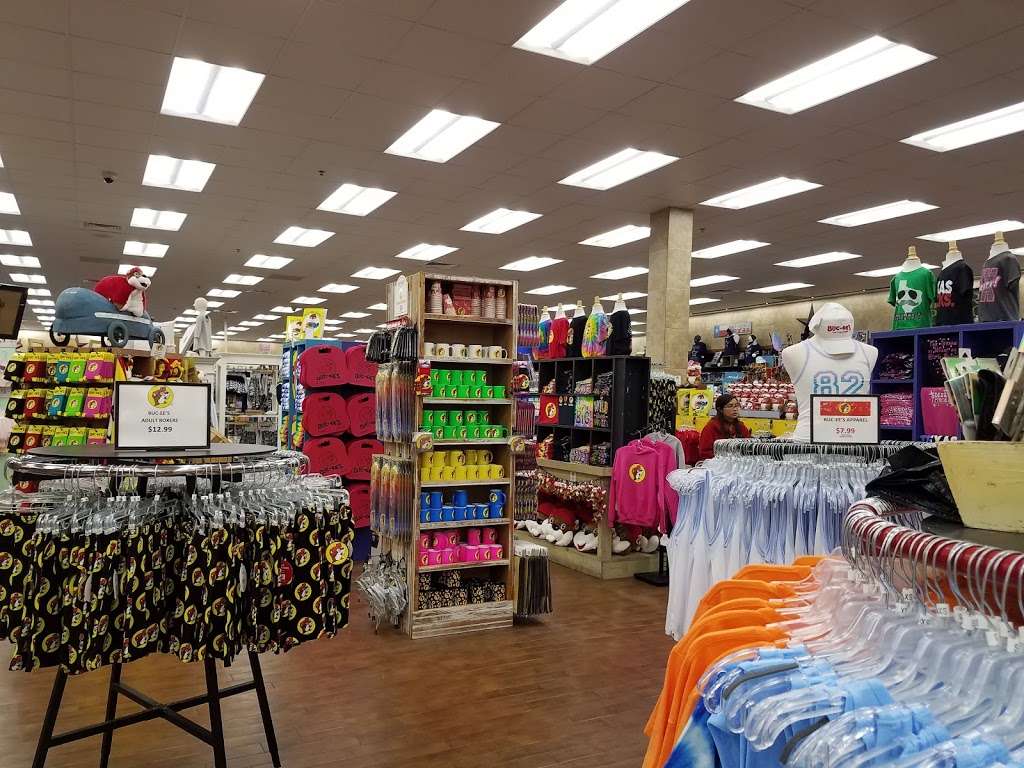 Buc-ees | 4080 East Fwy, Baytown, TX 77521, USA | Phone: (979) 238-6390