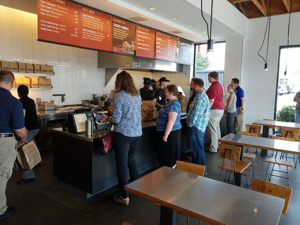 Chipotle Mexican Grill | 975 Norland Ave, Chambersburg, PA 17201, USA | Phone: (717) 262-2287