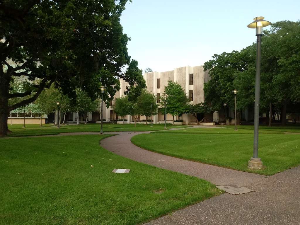 University of Houston McElhinney Hall—Building 588 | Cullen Blvd, Houston, TX 77204, USA