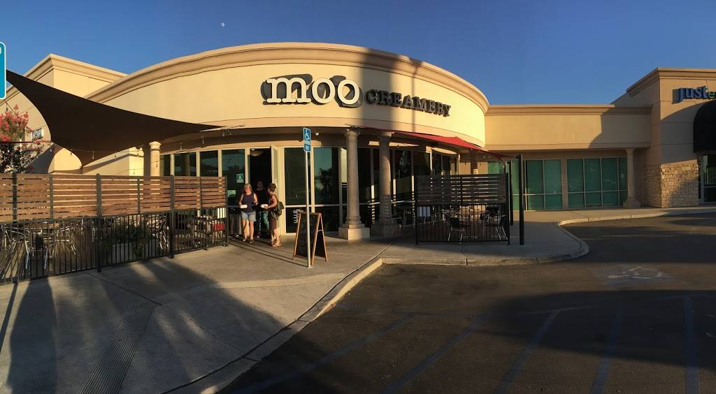 Moo Creamery | 4885 Truxtun Ave, Bakersfield, CA 93309, USA | Phone: (661) 861-1130