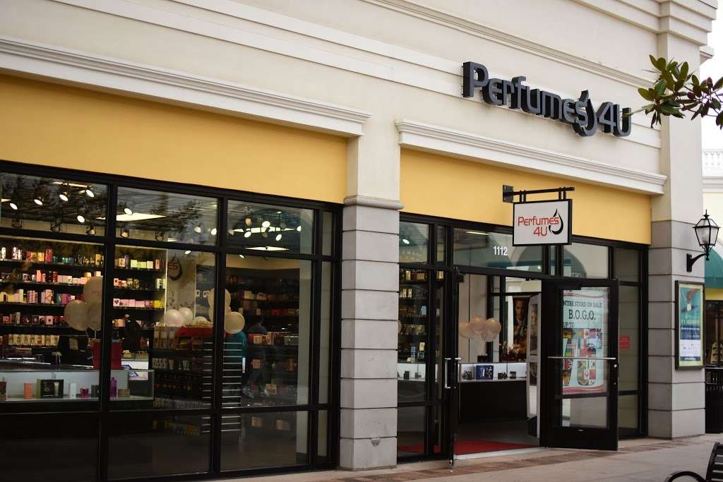 Perfumes 4U | 152 The Arches Cir Suite 1112, Deer Park, NY 11729, USA | Phone: (631) 586-2536