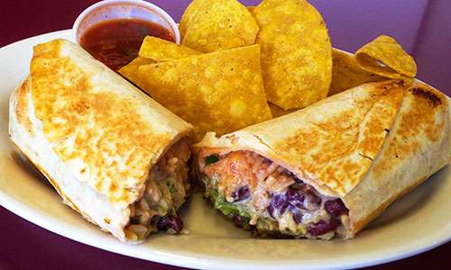 Super Burritos Mexican Grill | 453 Ferry St, Everett, MA 02149, USA | Phone: (617) 387-0405