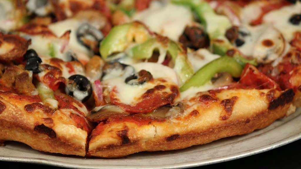 Pearl Street Pizzeria & Pub | 10462 Olio Rd, Fishers, IN 46040 | Phone: (317) 336-8703