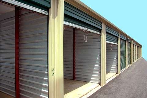 Lake County Storage of Round Lake Heights | 1100 W Rollins Rd, Round Lake Heights, IL 60073, USA | Phone: (847) 546-9300