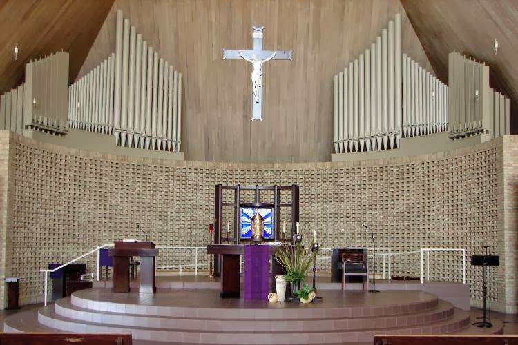 Our Lady of the Woods Catholic Church | 10731 W 131st St, Orland Park, IL 60462, USA | Phone: (708) 361-4754