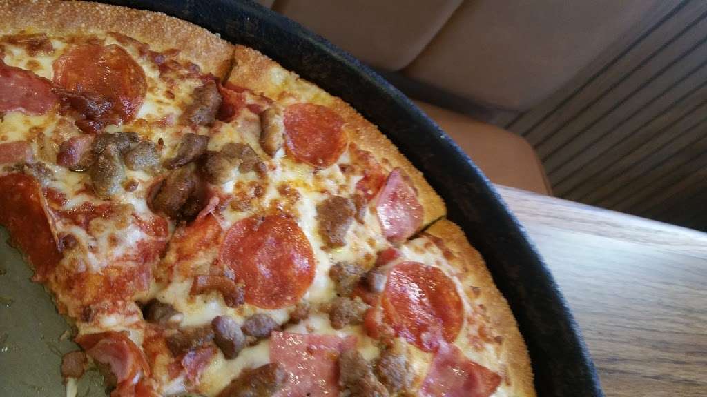 Pizza Hut | 127 Blakeslee Blvd Dr E, Lehighton, PA 18235, USA | Phone: (610) 377-5503