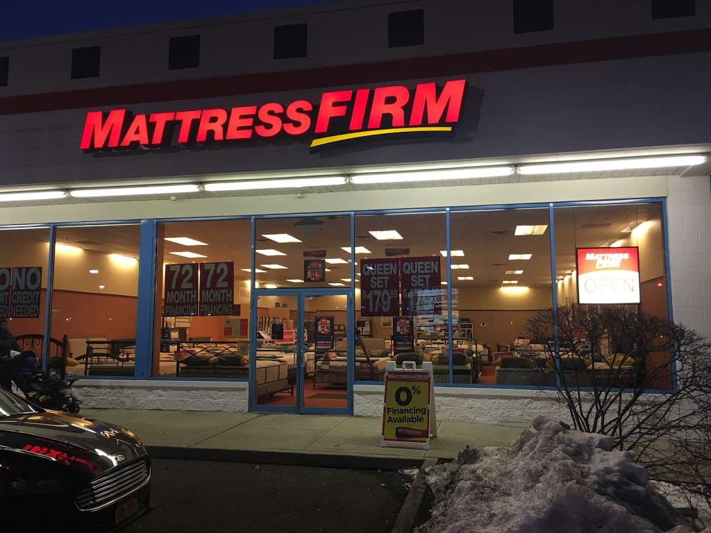 Mattress Firm Old Greenwich Stamford | 2000 W Main St, Stamford, CT 06902, USA | Phone: (203) 356-3576