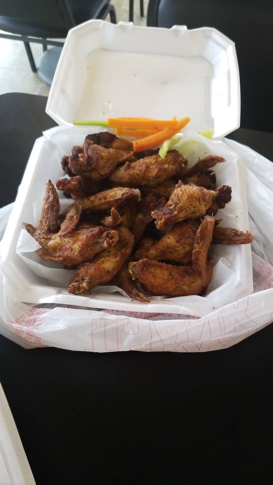 A W Catfish & Wings | 4340 American Way, Memphis, TN 38118, USA | Phone: (901) 552-4215