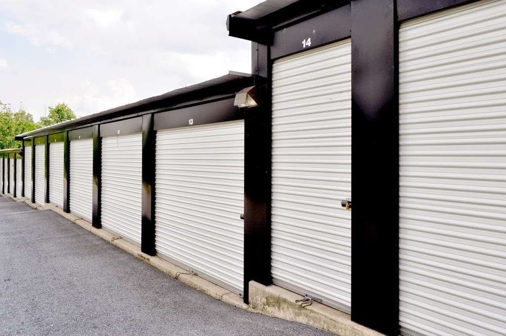 Moove in Self Storage - Bull Road | 3420 Bull Rd, York, PA 17404, USA | Phone: (717) 767-4466