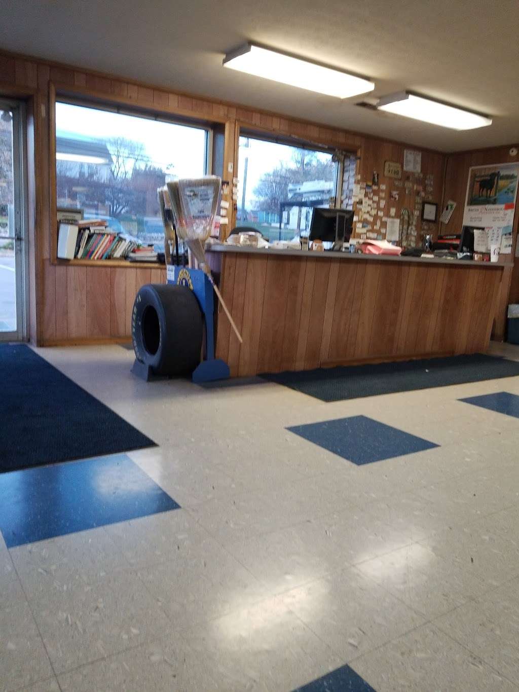 Bobs Tire Services | 812 E Moler Ave, Martinsburg, WV 25404 | Phone: (304) 267-2797