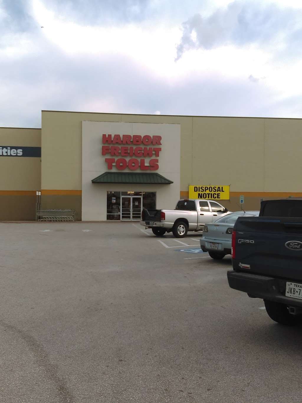 Harbor Freight Tools | 6800A Spencer Hwy, Pasadena, TX 77505, USA | Phone: (281) 487-1171