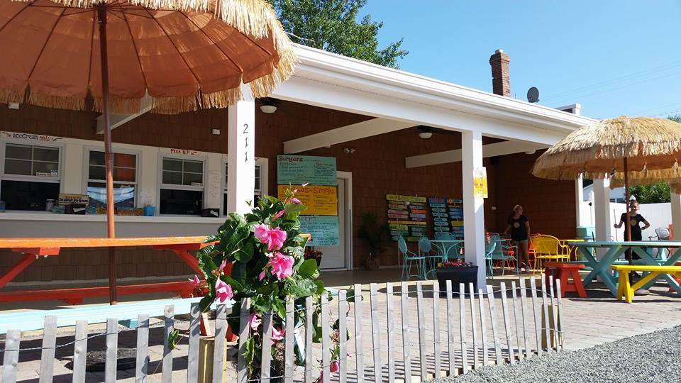 The WooHoo | 211 S Bay Ave, Beach Haven, NJ 08008, USA | Phone: (609) 492-5433