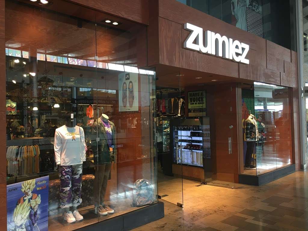 Zumiez | 3200 S Las Vegas Blvd #2740, Las Vegas, NV 89109, USA | Phone: (702) 836-3687