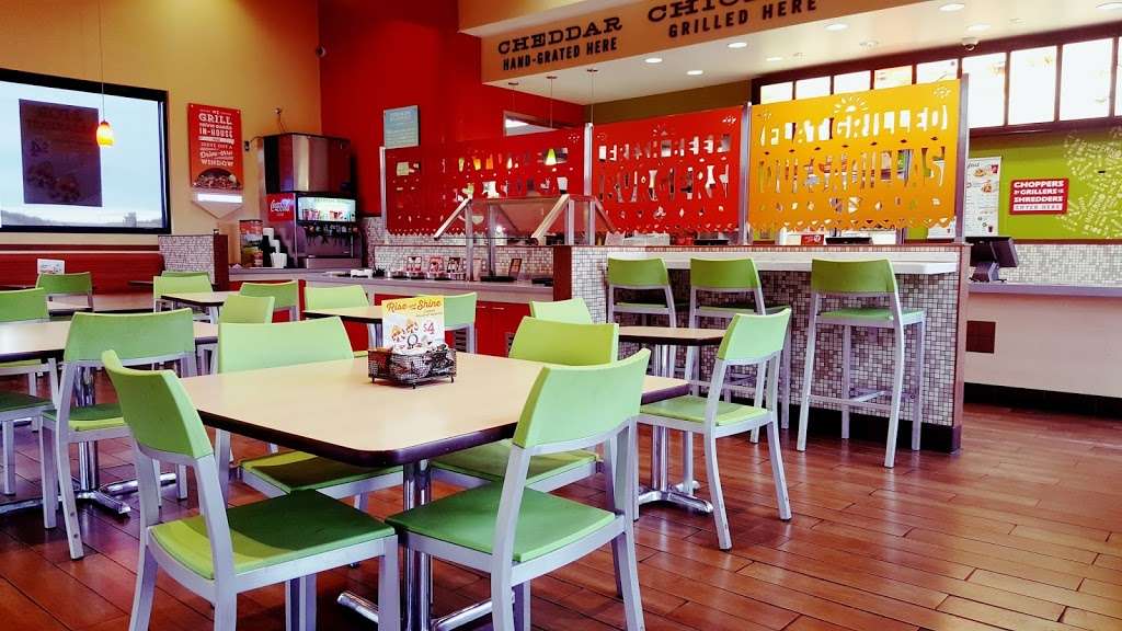 Del Taco | 27596 Clinton Keith Rd, Murrieta, CA 92562, USA | Phone: (951) 679-4499