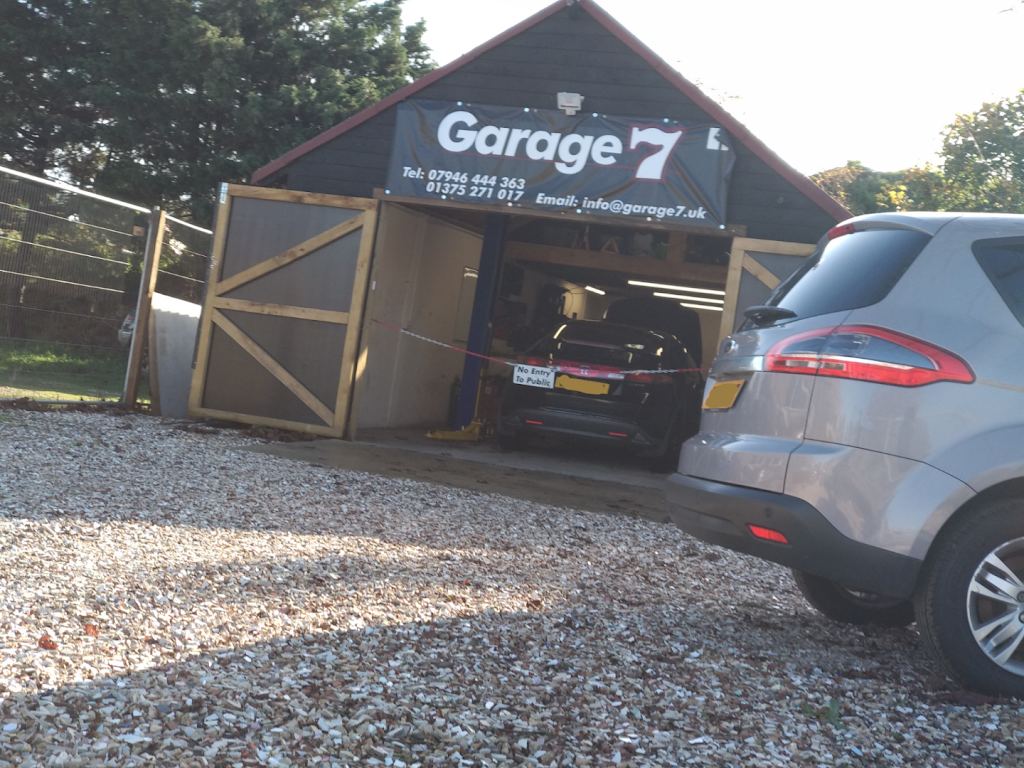 Garage 7 | Sun Valley Farm, Sandy Ln, Grays RM16 4LR, UK | Phone: 01375 271017