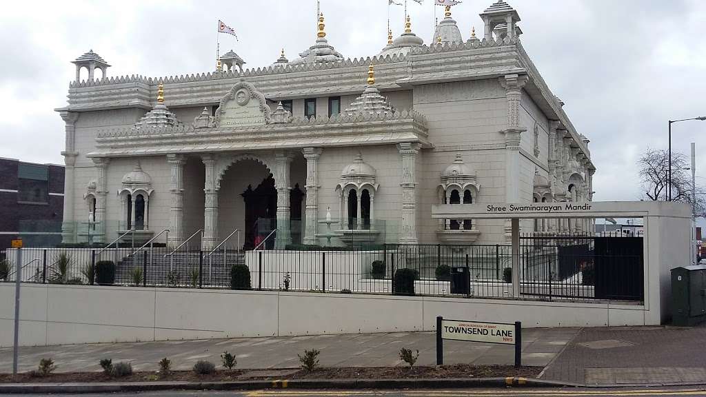 Shree Swaminarayan Mandir Kingsbury | Kingsbury Road, London NW9 8AQ, UK | Phone: 020 8200 1991