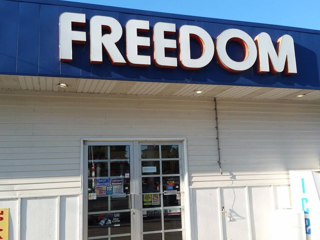 Freedom Oil Co Gas Station | 1002 W Main St, Lexington, IL 61753, USA | Phone: (309) 365-8697