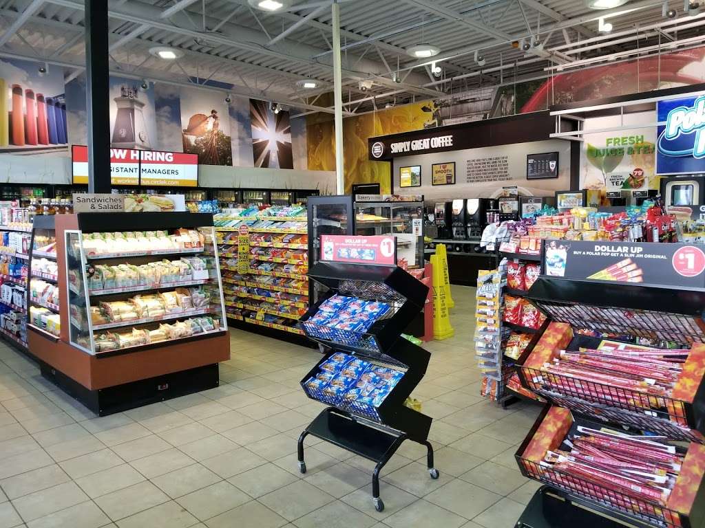 Circle K | 2415 W Jonathan Moore Pike, Columbus, IN 47201, USA | Phone: (812) 375-2264