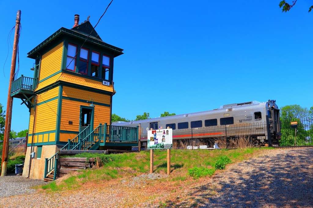 Erie Railroad Signal Tower | 3 Bohnert Pl #1503, Waldwick, NJ 07463, USA