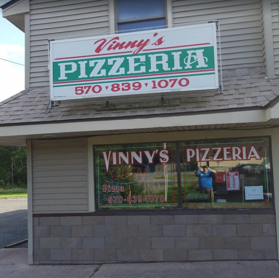 Vinnys pizzeria | 2591 PA-940, Pocono Summit, PA 18346, USA | Phone: (570) 839-1070