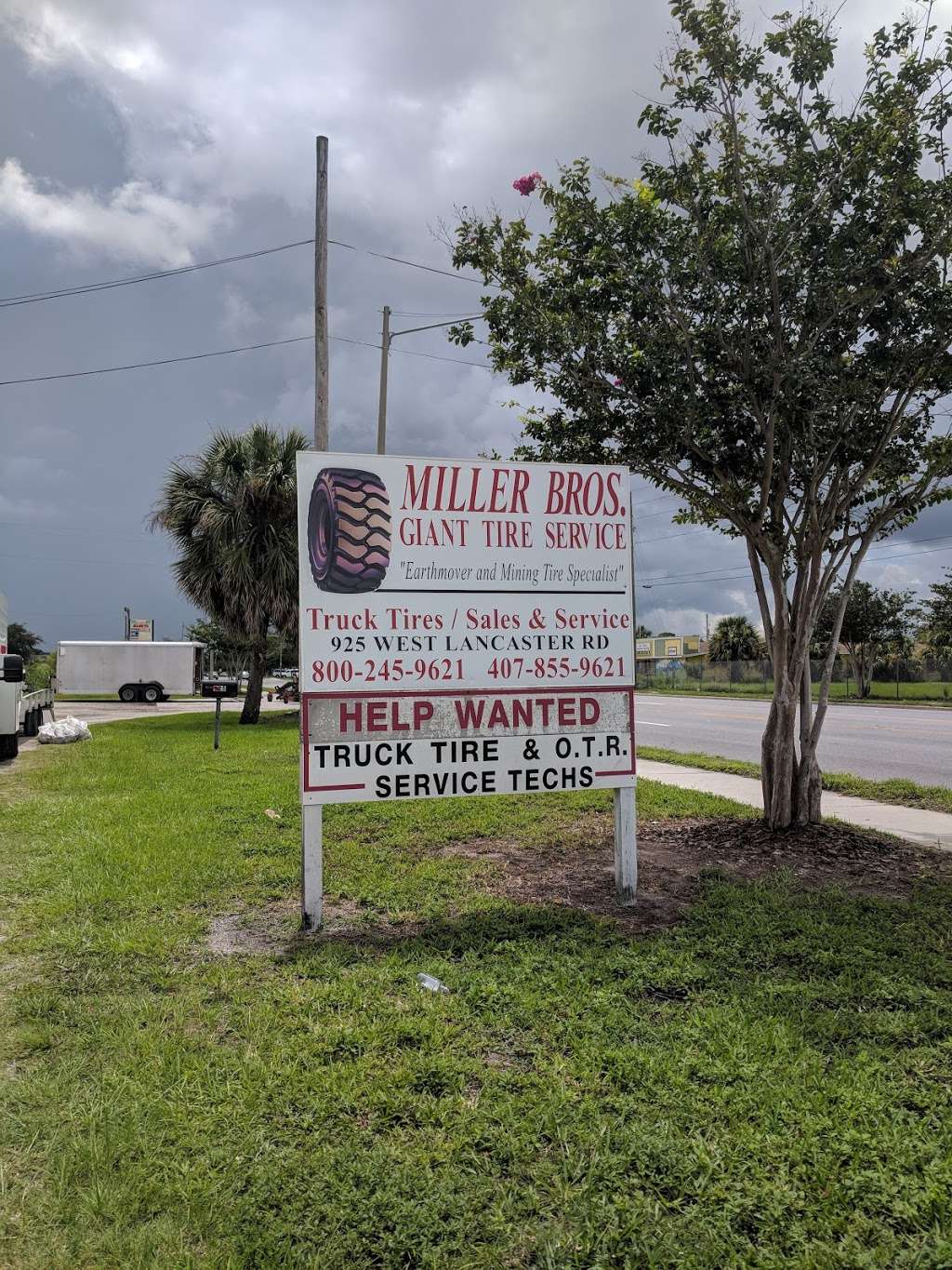 Miller Brothers Giant Tire Service | 925 W Lancaster Rd, Orlando, FL 32809, USA | Phone: (407) 855-9621