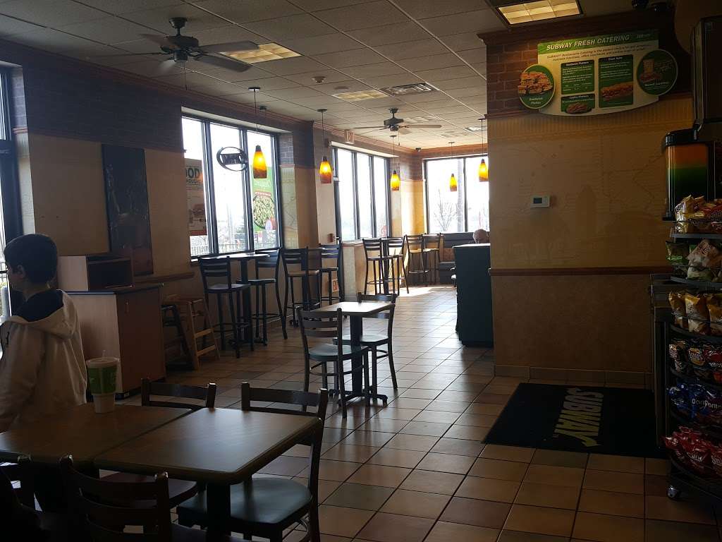 Subway Restaurants | 2400 Market St, Linwood, PA 19061, USA | Phone: (484) 816-0791