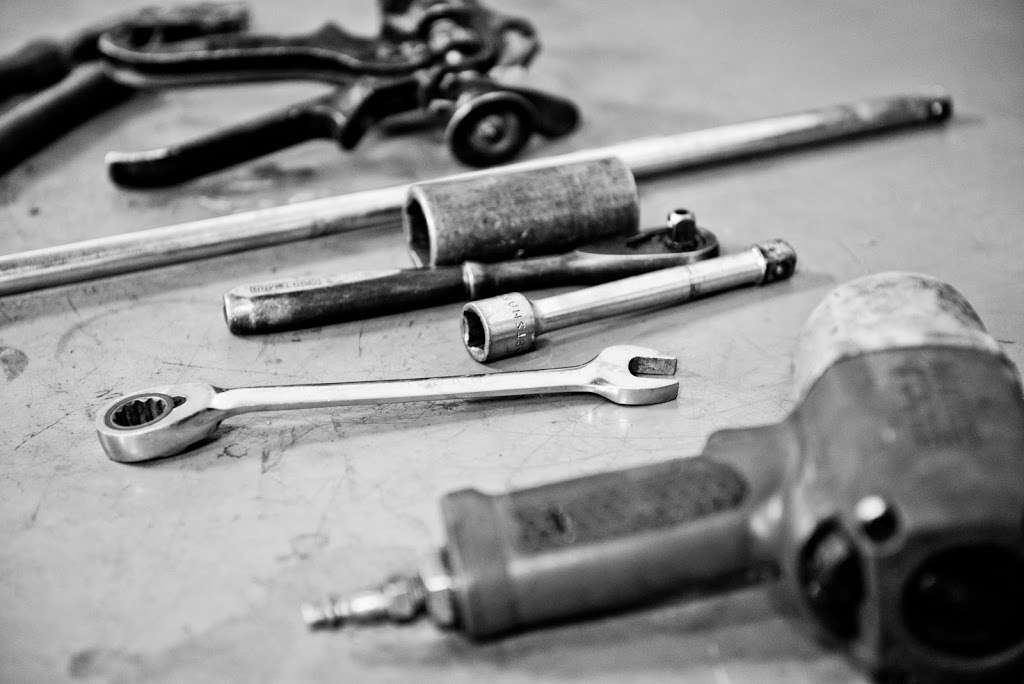 Truck and Vehicle Repair Baltimore | 1013, 6917 Proctman Ave, Rosedale, MD 21237, USA | Phone: (410) 325-4060