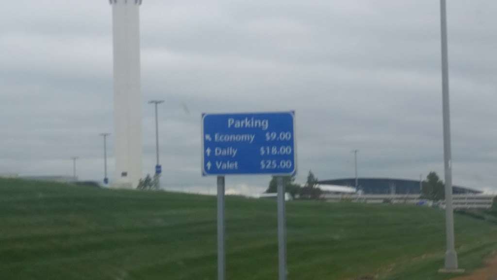 Economy Parking Lot | Indianapolis, IN, USA