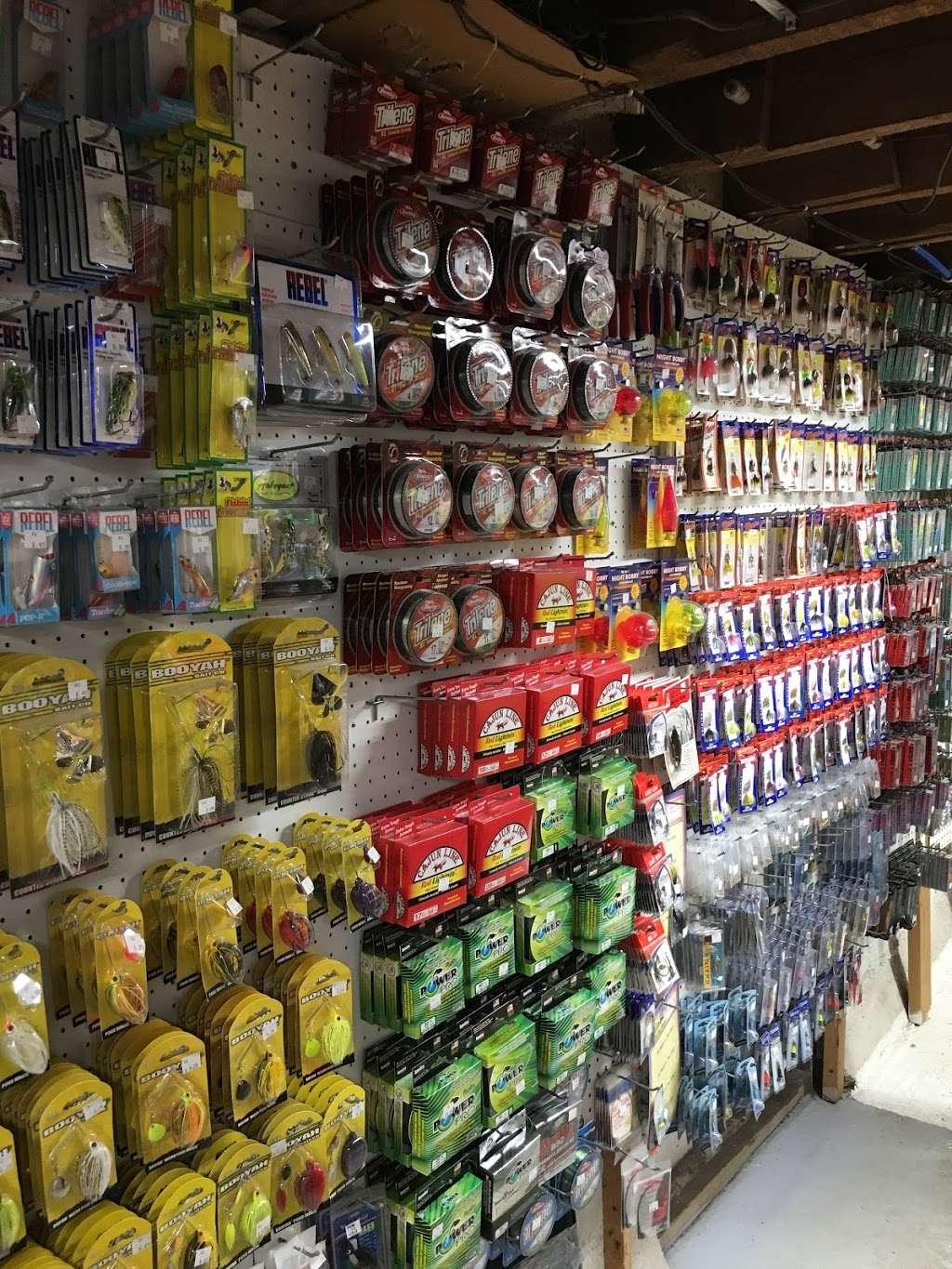 JCS Live Bait and Tackle Shop | 508 Main St, Gouldsboro, PA 18424, USA | Phone: (570) 846-9366