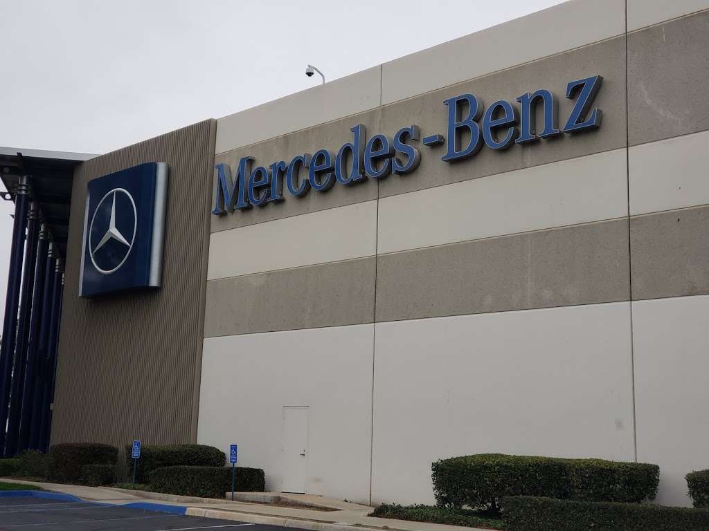 Mercedes-Benz USA LLC | 14613 Bar Harbor Rd, Fontana, CA 92336, USA | Phone: (909) 428-4000