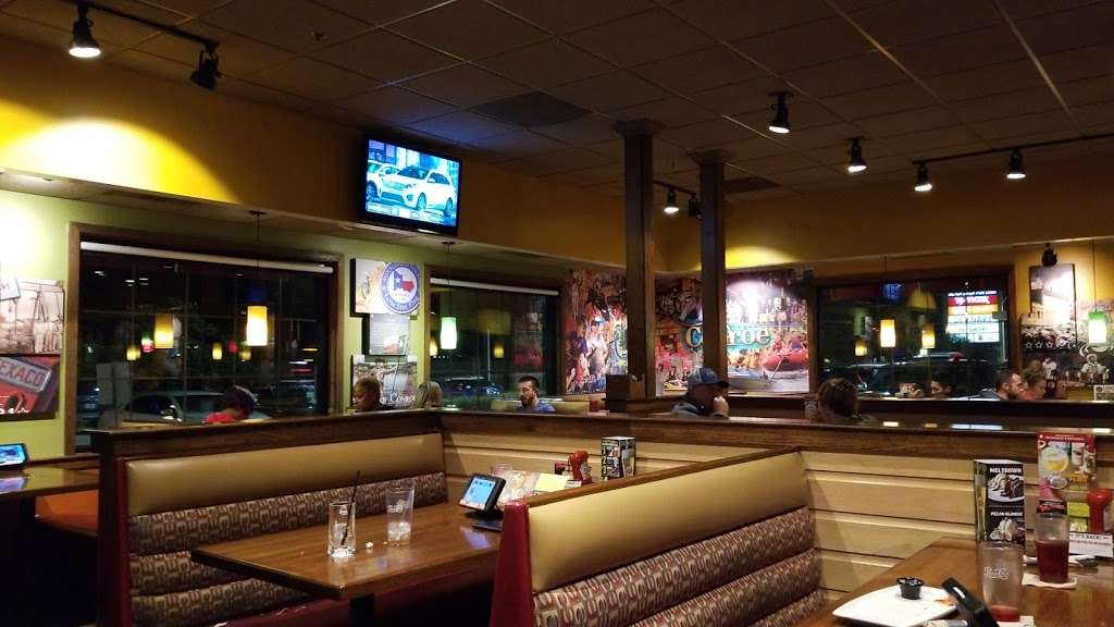 Applebees Grill + Bar | 2952 Interstate 45 N, Conroe, TX 77303, USA | Phone: (936) 756-3281