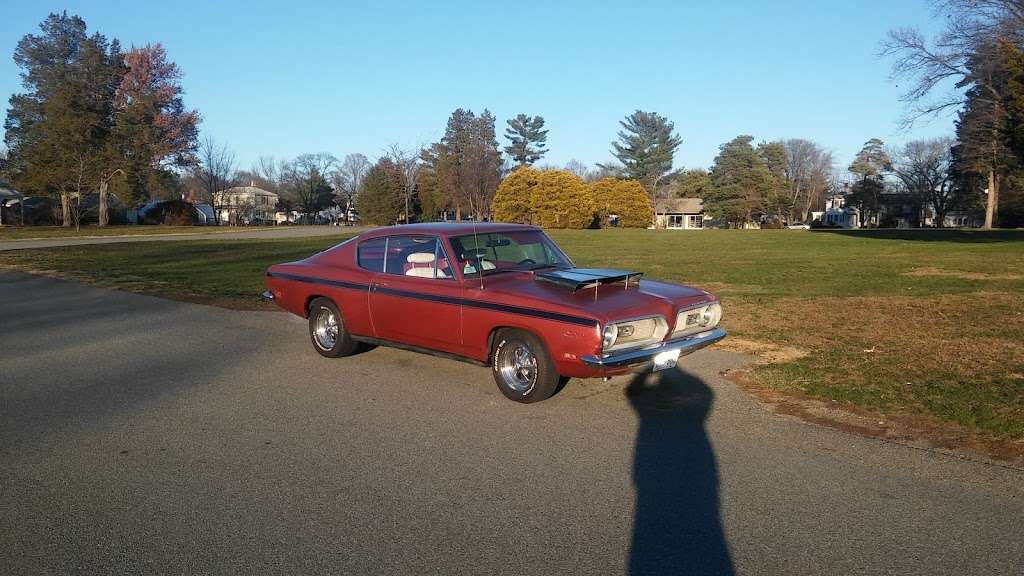 Mark's Kustom Auto Werks in 422 Whiting Ave, Dedham, MA 02026, USA