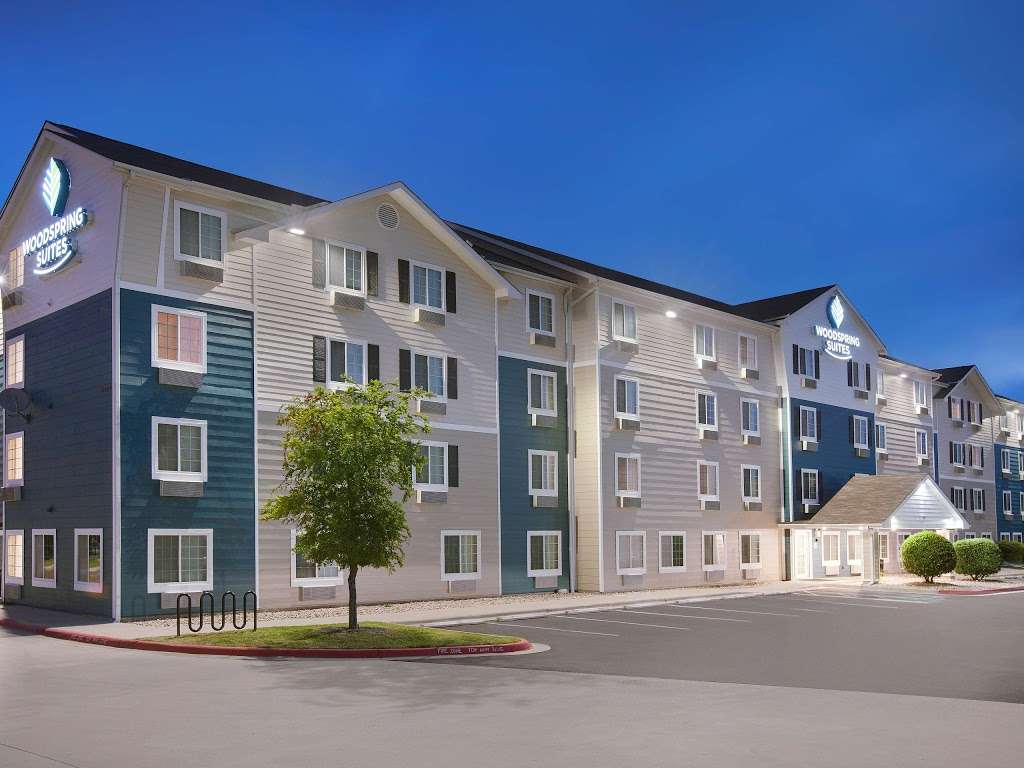 WoodSpring Suites Indianapolis Lawrence | 9515 Pendleton Pike, Indianapolis, IN 46236, USA | Phone: (317) 890-0909