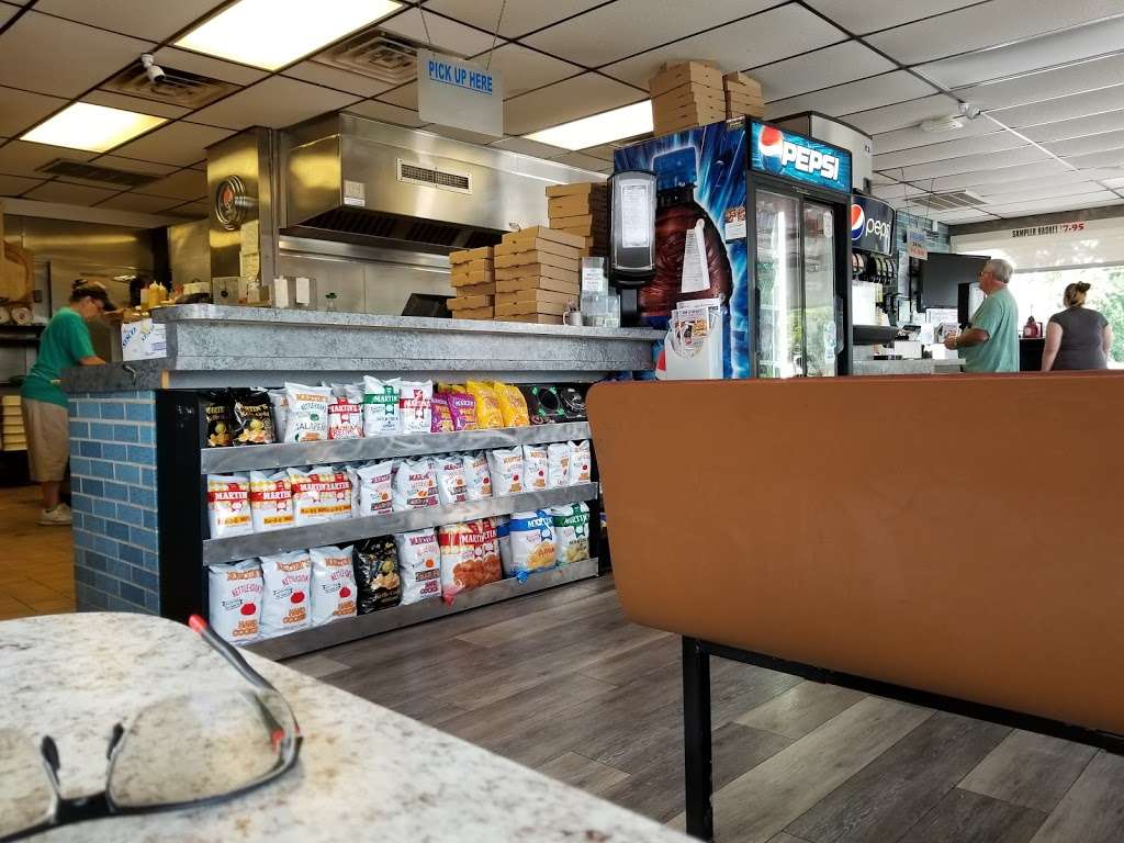 Jim & Nenas Pizzeria | 4720 Carlisle Rd, Dover, PA 17315, USA | Phone: (717) 292-2713