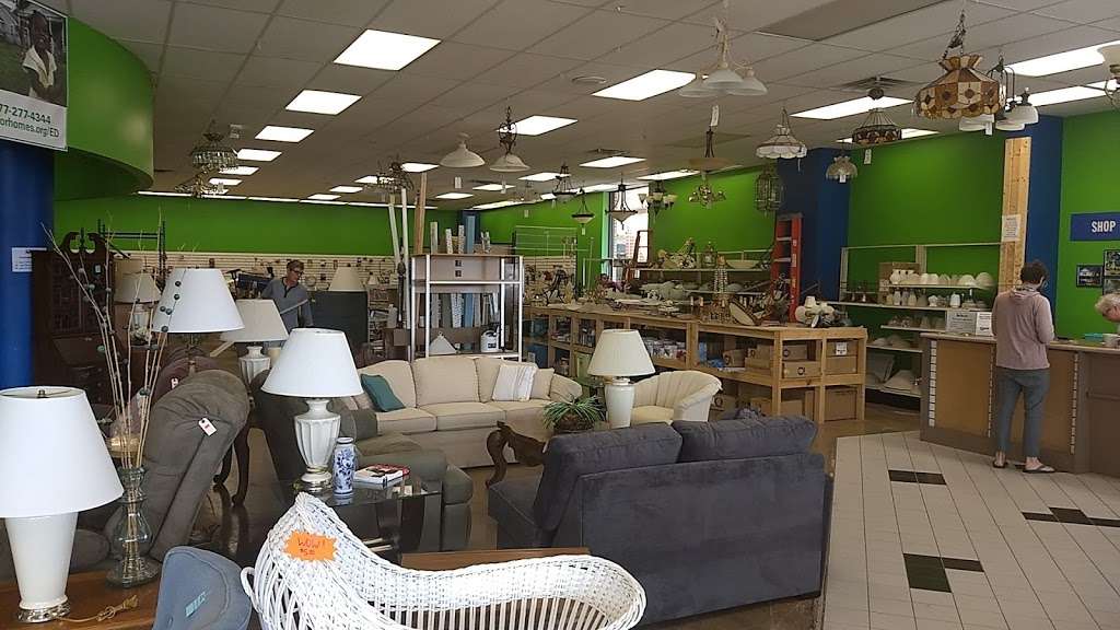 Waukesha Habitat for Humanity ReStore in 2120 E Moreland Blvd, Waukesha, WI 53186, USA