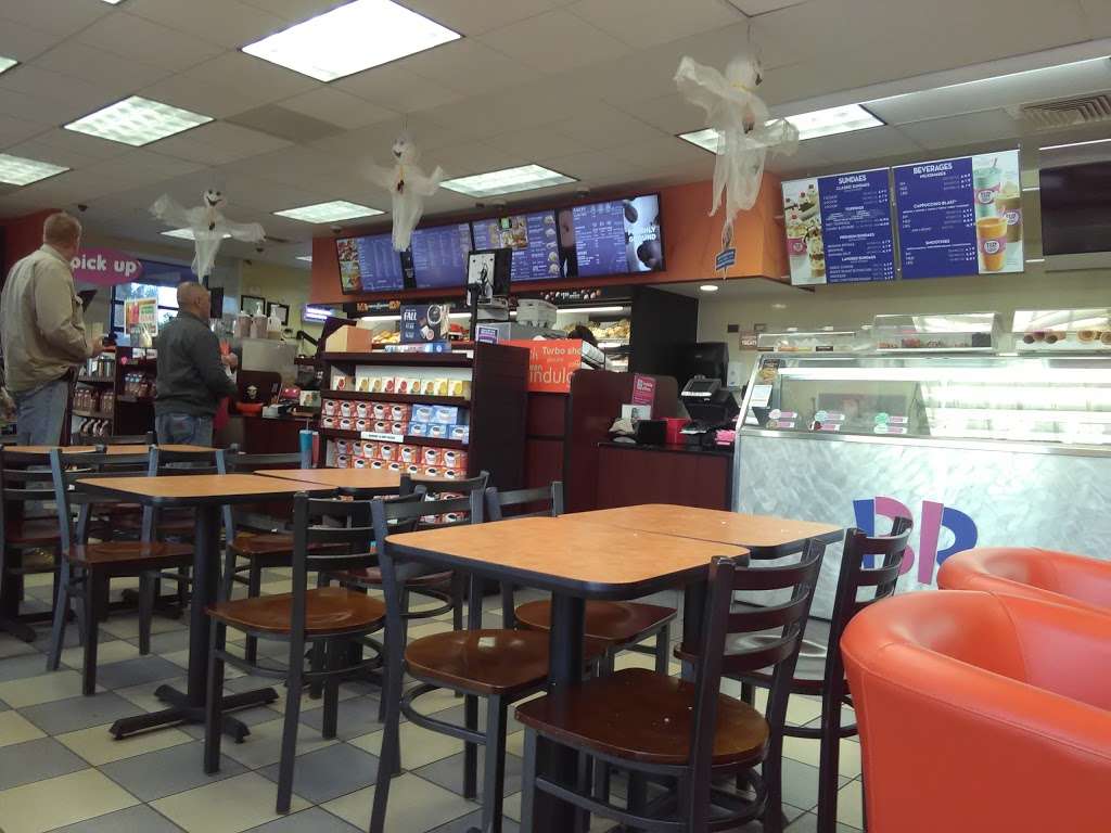 Dunkin Donuts | 955 Brook Forest Ave, Shorewood, IL 60404, USA | Phone: (815) 609-5570