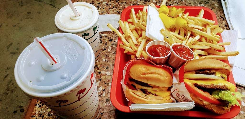 In-N-Out Burger | 7009 Sunset Blvd, Los Angeles, CA 90028, USA | Phone: (800) 786-1000