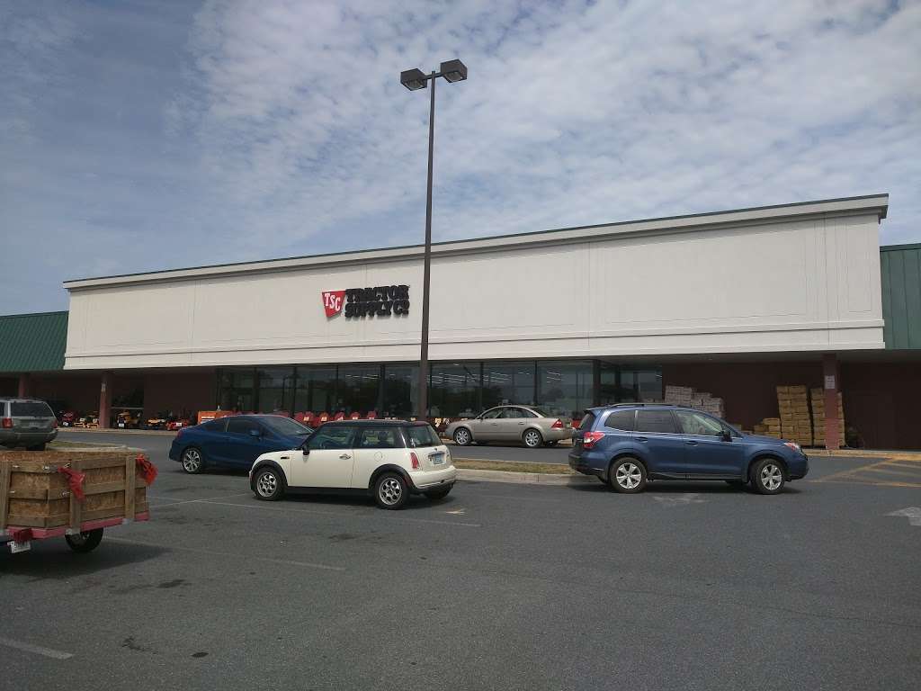 Tractor Supply Co. | 150 Getty Ln, Winchester, VA 22603, USA | Phone: (540) 535-0058