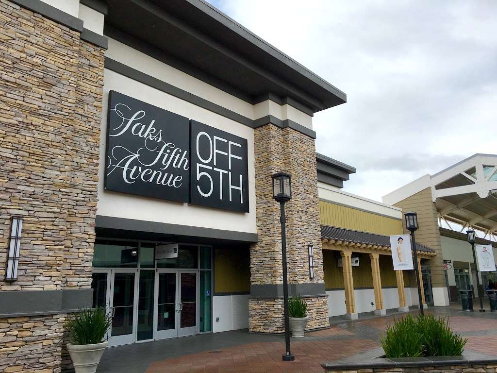 Saks OFF 5TH | 3310 Livermore Outlets Dr, Livermore, CA 94551, USA | Phone: (925) 243-9358