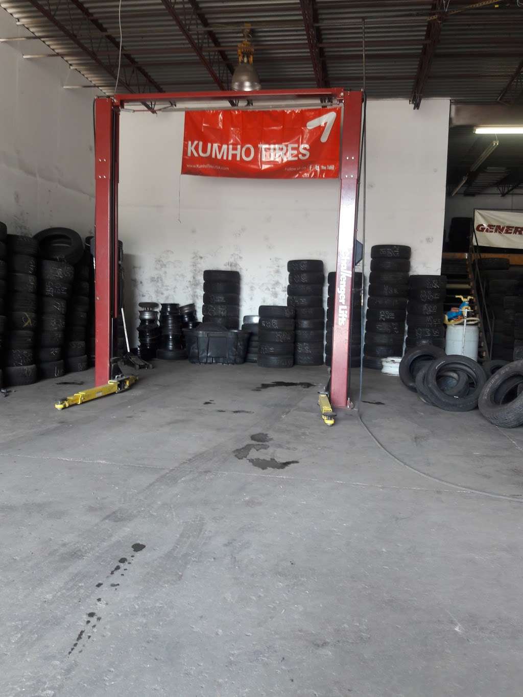 Rons Used Tires | 12000 Balls Ford Rd, Manassas, VA 20109, USA | Phone: (703) 369-7808