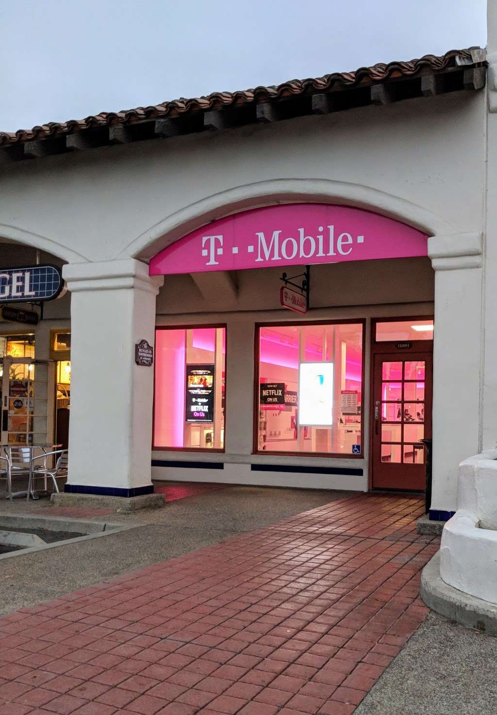 T-Mobile | 13289 Black Mountain Rd Ste 1, San Diego, CA 92129, USA | Phone: (858) 538-8536