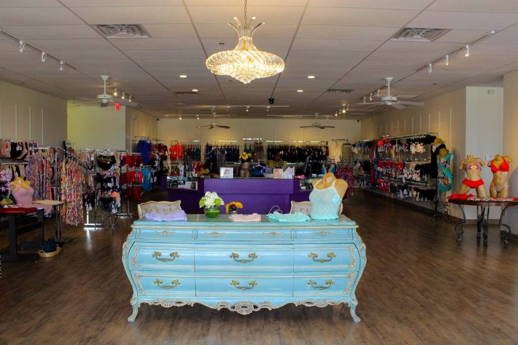 Lorettas Intimates | 721 N Central Expy #414, Plano, TX 75075, USA | Phone: (972) 633-9100