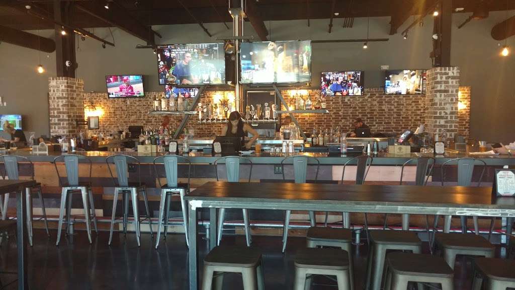 Woodsons Local Tap + Kitchen | 2330 Farm to Market Rd 1488, The Woodlands, TX 77384 | Phone: (936) 271-9503