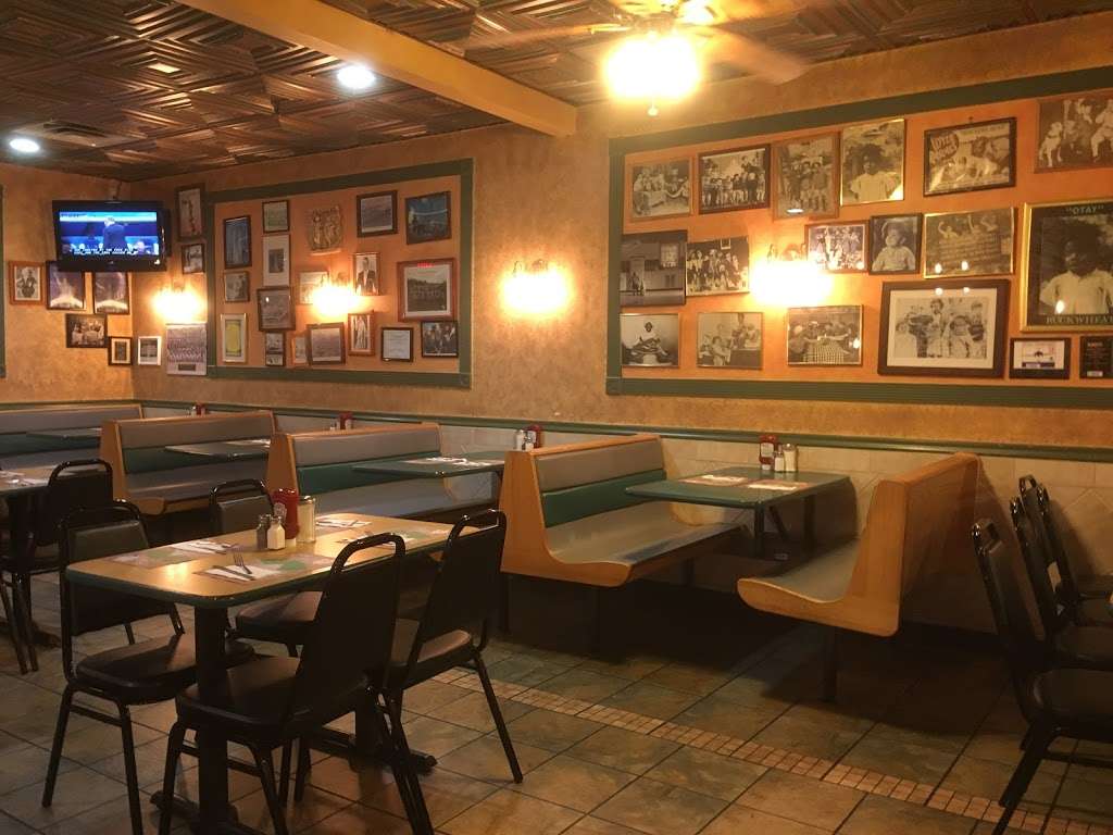 Liberty Park Diner | 4689, 14 Burma Rd, Jersey City, NJ 07305, USA | Phone: (201) 333-4154