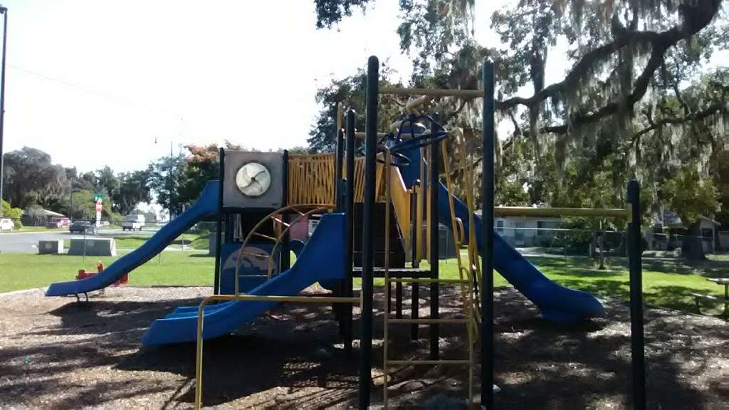 John L. Johnson Park Playground | 201 Mills St, Leesburg, FL 34748, USA | Phone: (352) 728-9886