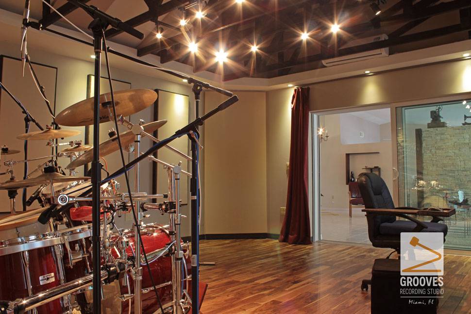 Grooves Recording Studio | 19660 NW 83rd Ave, Hialeah, FL 33015, USA | Phone: (786) 486-9288