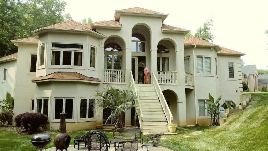 The Villa at Waters Edge | 170 Charity Ln, Belmont, NC 28012 | Phone: (443) 463-4046